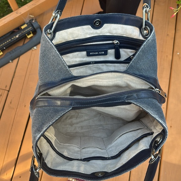 Michael Kors Raven Denim Large Shoulder Bag - Picture 8 of 12